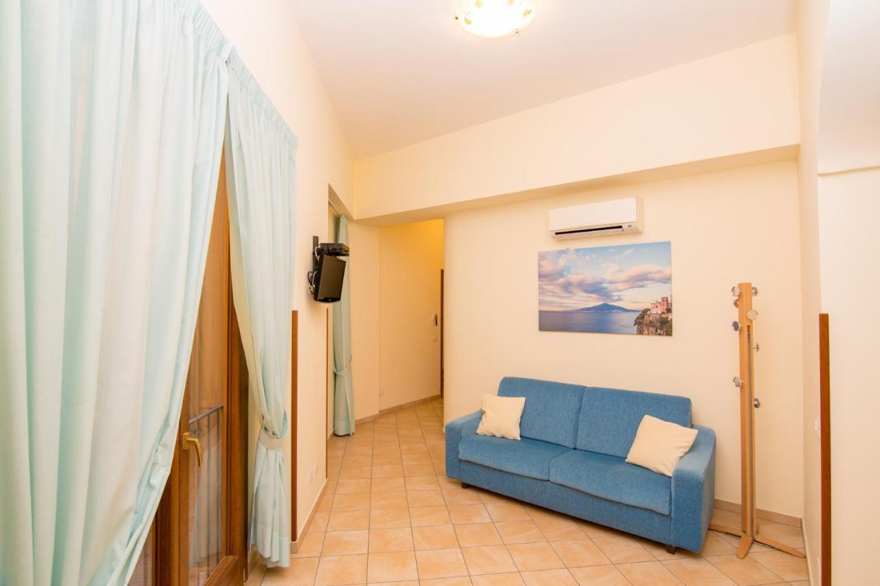 Sine Tempore Apartment Sorrento Bagian luar foto