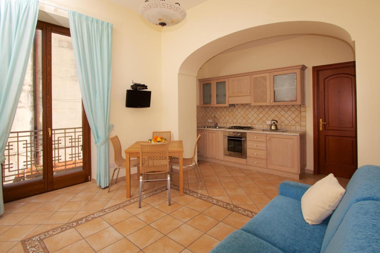 Sine Tempore Apartment Sorrento Bagian luar foto